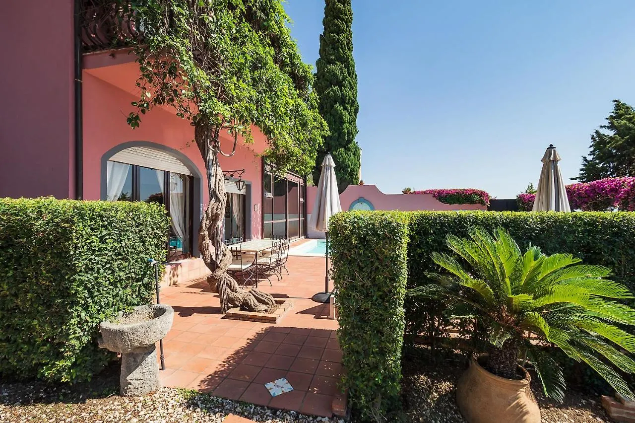 La Boheme Villa Taormina Italy