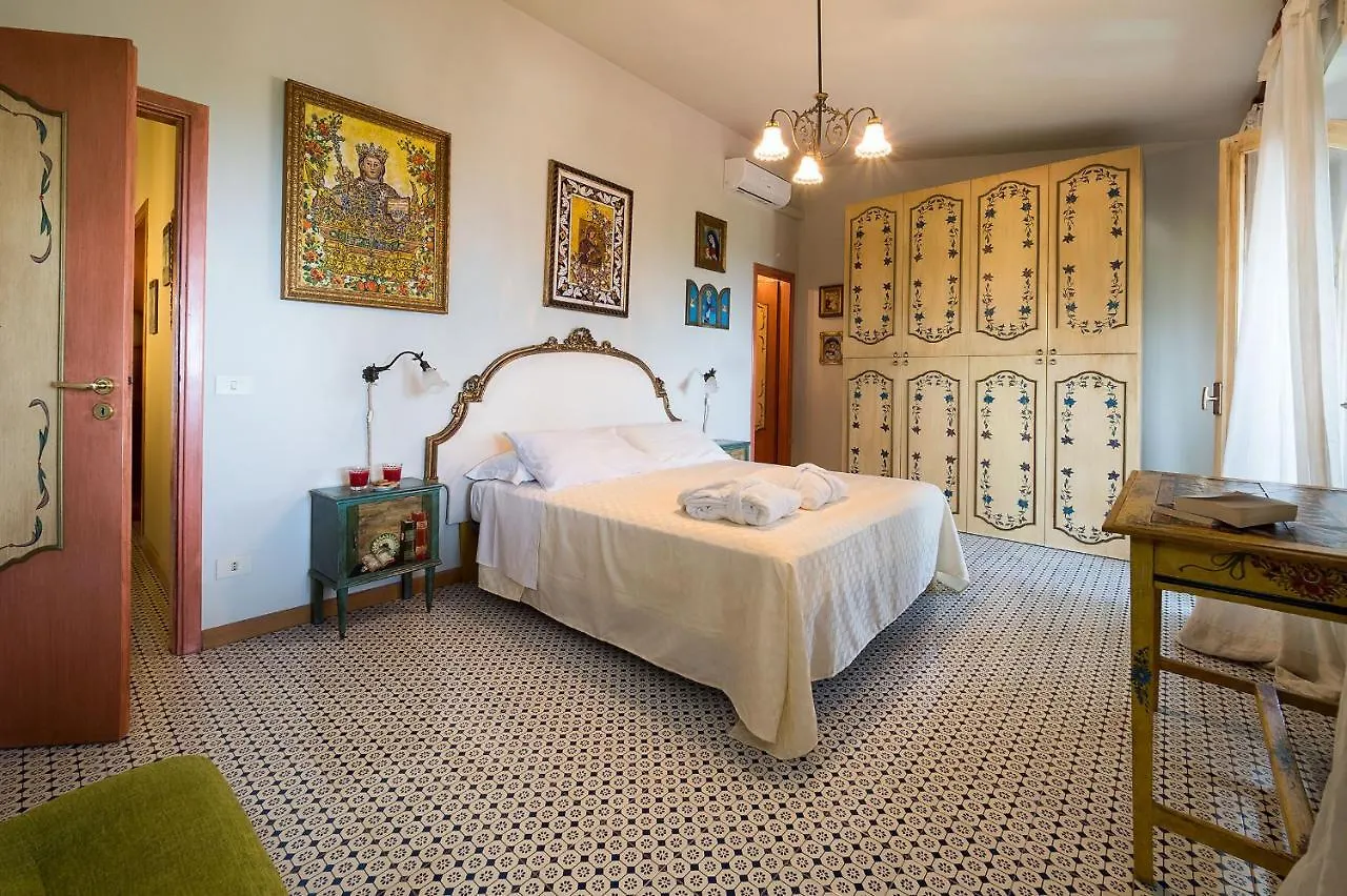 La Boheme Villa Taormina