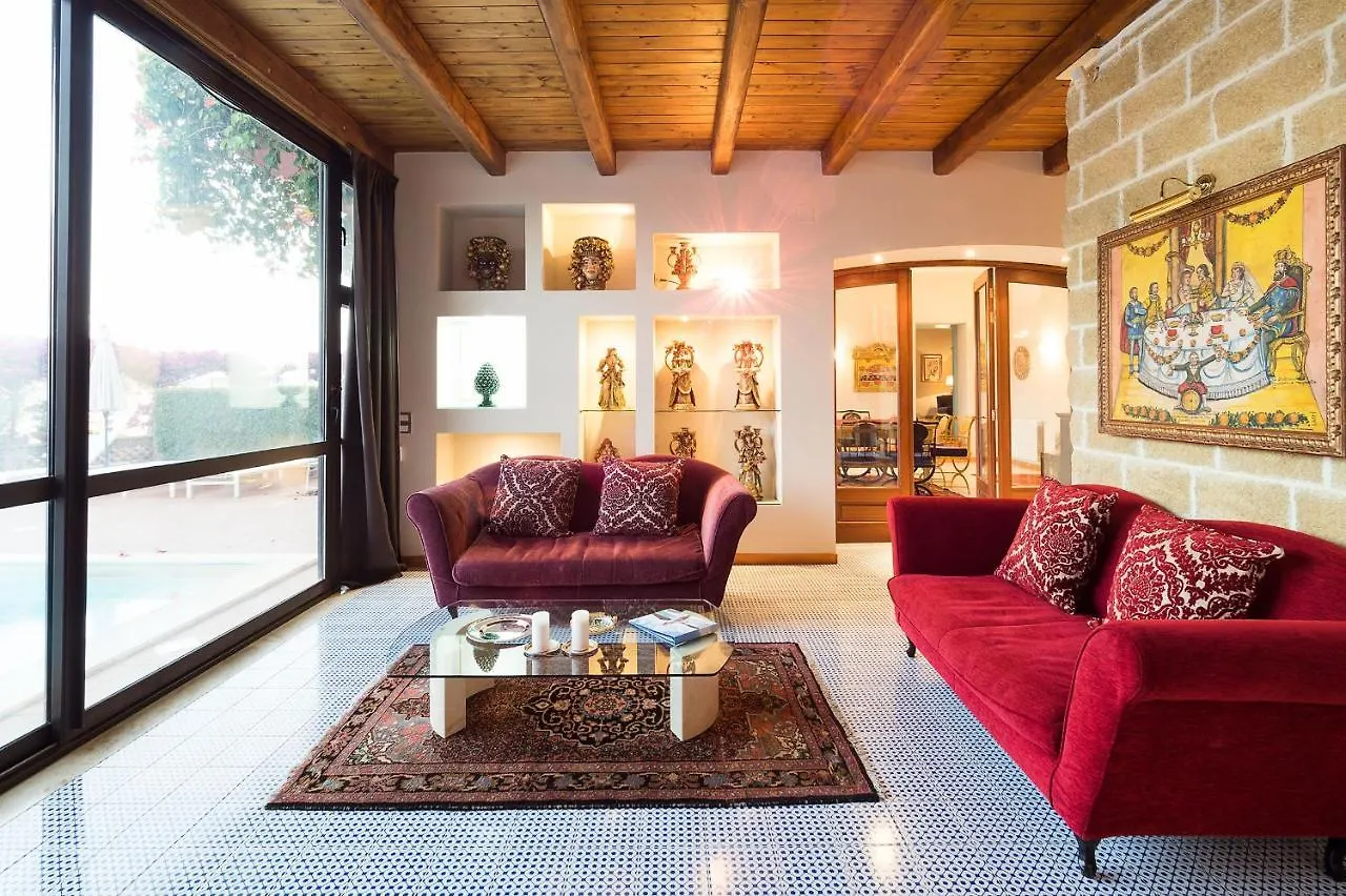 La Boheme Villa Taormina
